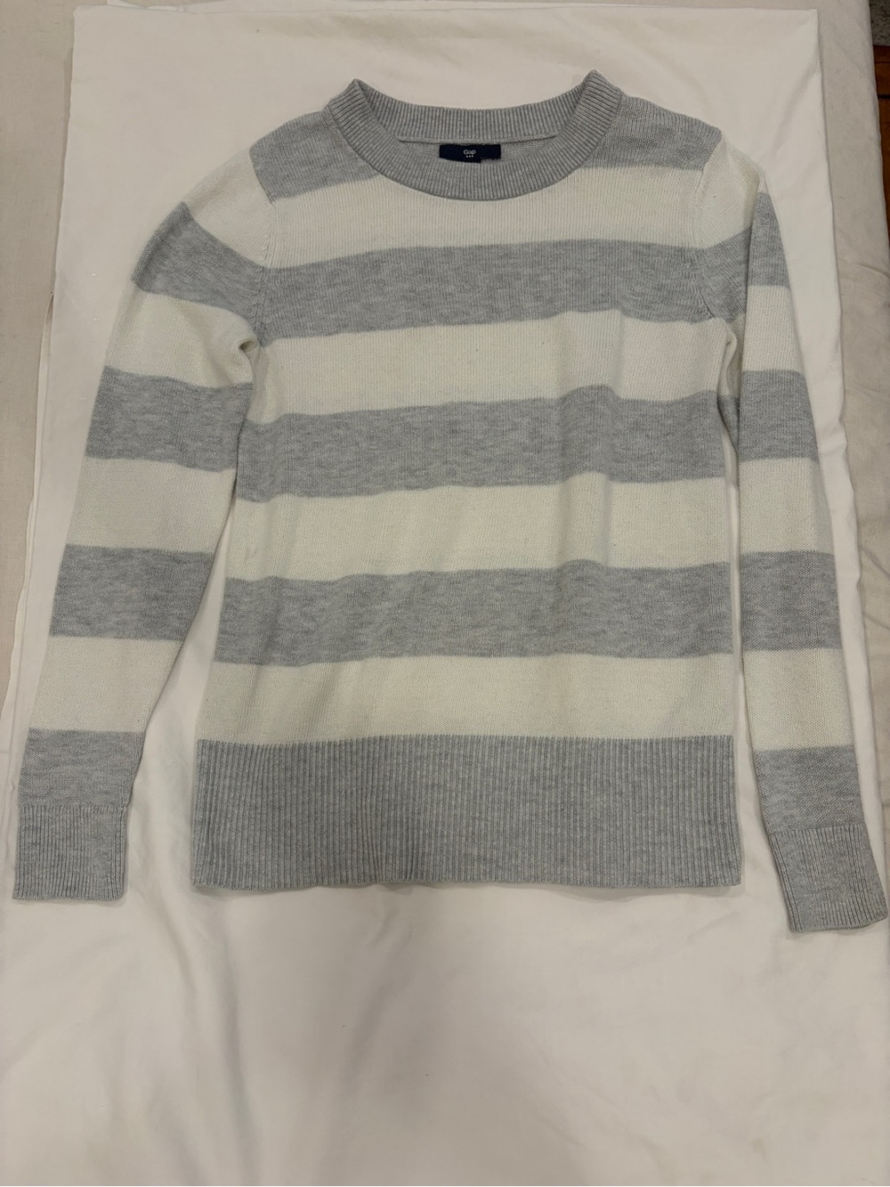 Gap Striped Crewneck Sweater in Light Gray and white XS